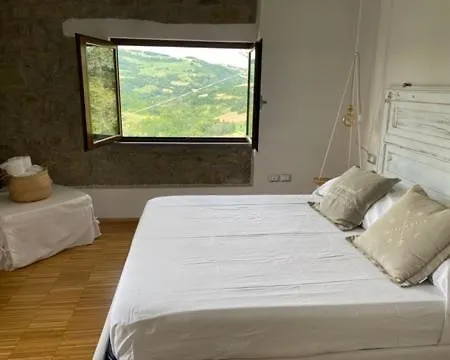Maison De Blanc * Tavoleto